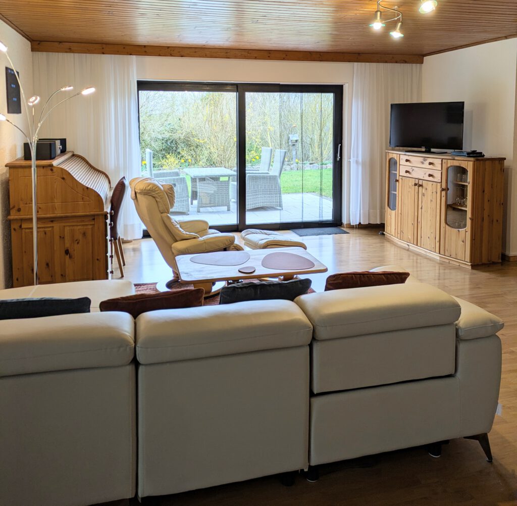 Wohnzimmer / Livingroom